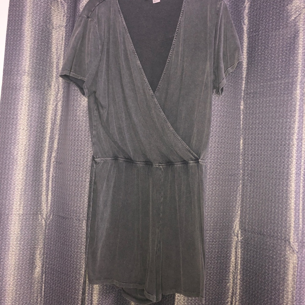 Divided gray romper